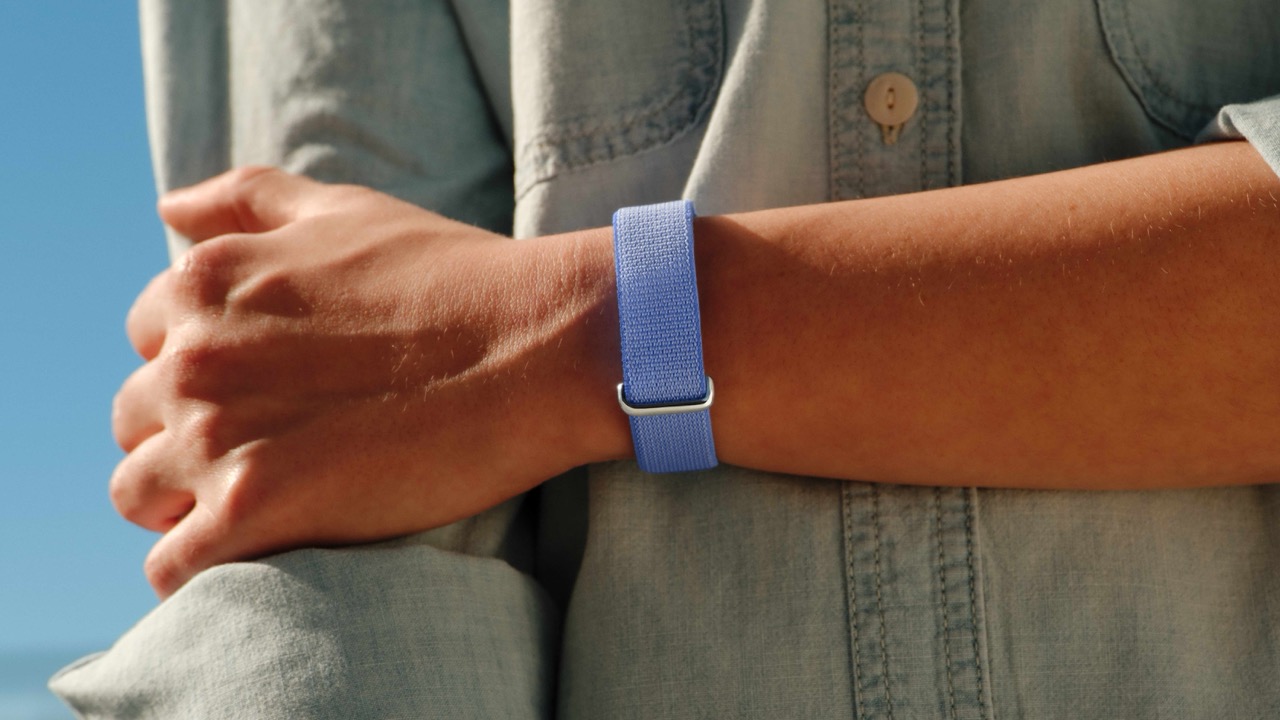 Google’s Screenless Fitbit Air and Gemini Health Coach Signal an AI‑First Future for Fitness