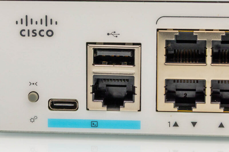 Cisco Catalyst C1300-16XTS Review: A 16-Port 10GbE Switch Built for Serious Mid-Market Networks