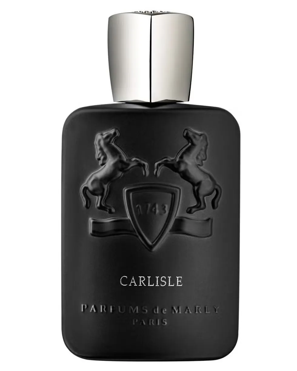 Why Women Are Ditching Floral Perfumes for Men's Fragrances—and Getting More Compliments