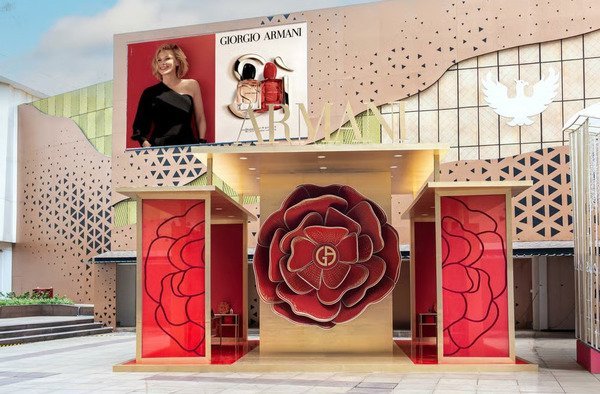 Armani’s Three‑Way Stake Sale: How L’Oréal, LVMH and EssilorLuxottica Could Shape the Brand’s Future
