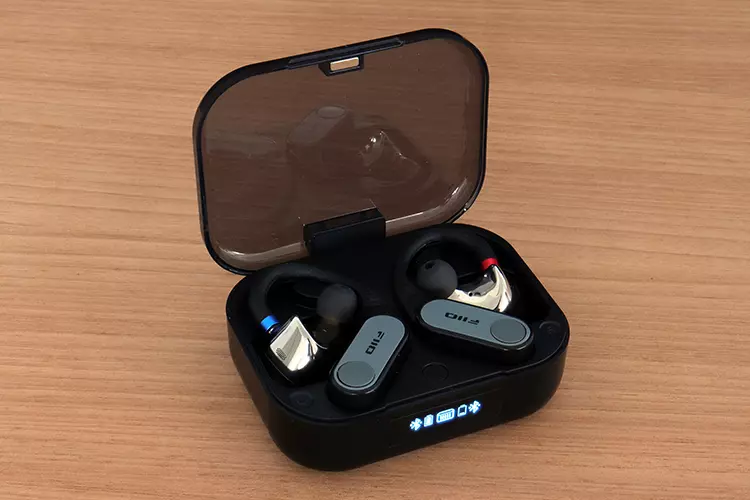 Five Flagship Earphones Pushing Driver Technology to New Extremes
