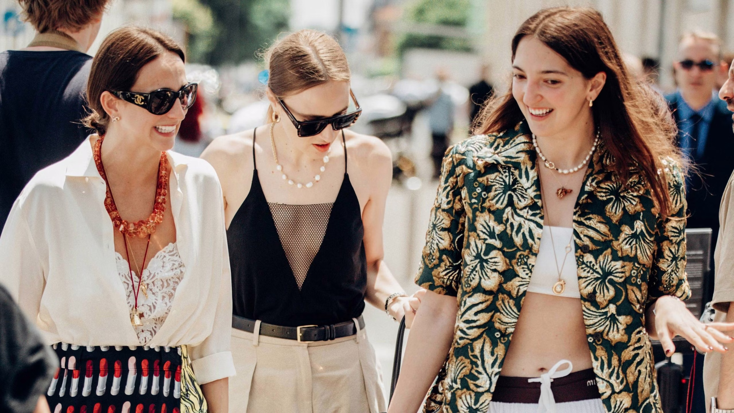 Build a Chic Travel Capsule: Essential Pieces That Work for Every Trip