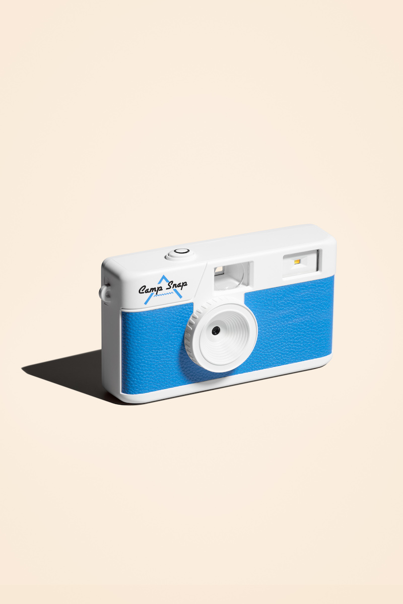 Screen-Free Digital Cameras Are Bringing Back the Joy of Analog Photography