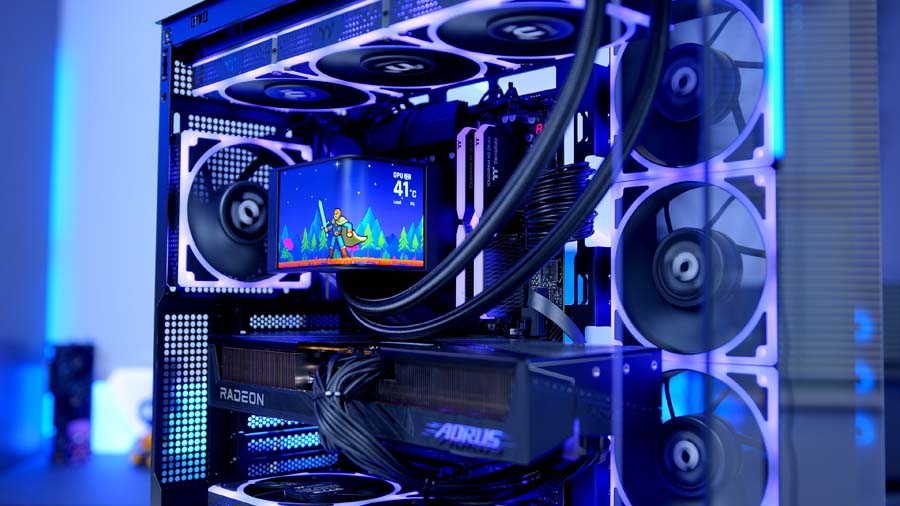 Thermaltake's Dual AIO Strategy: MINECUBE 360 Ultra vs MAGCurve 360 Ultra