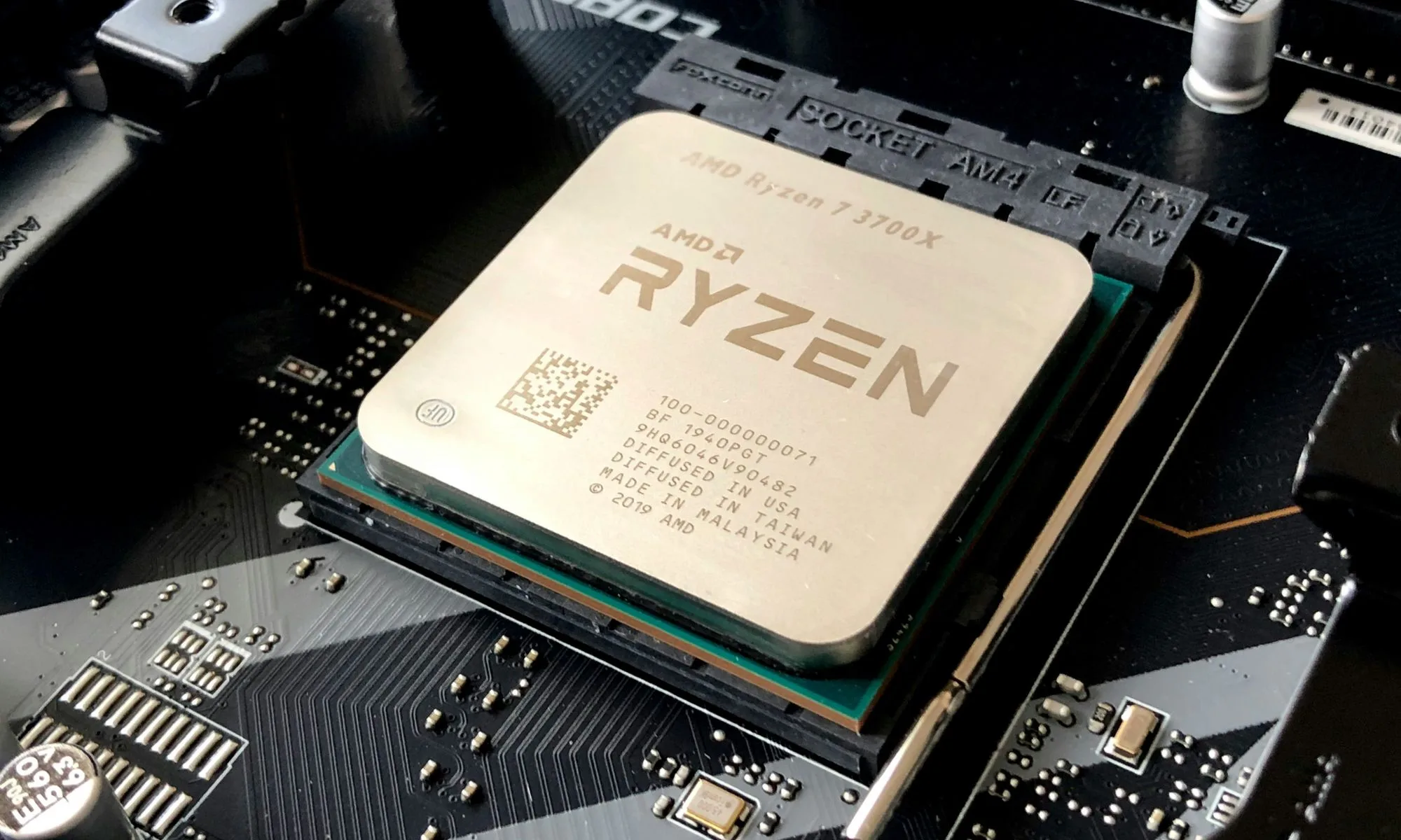 AMD Brings Gaming-Grade 3D V-Cache to Ryzen PRO 9000 Workstation CPUs