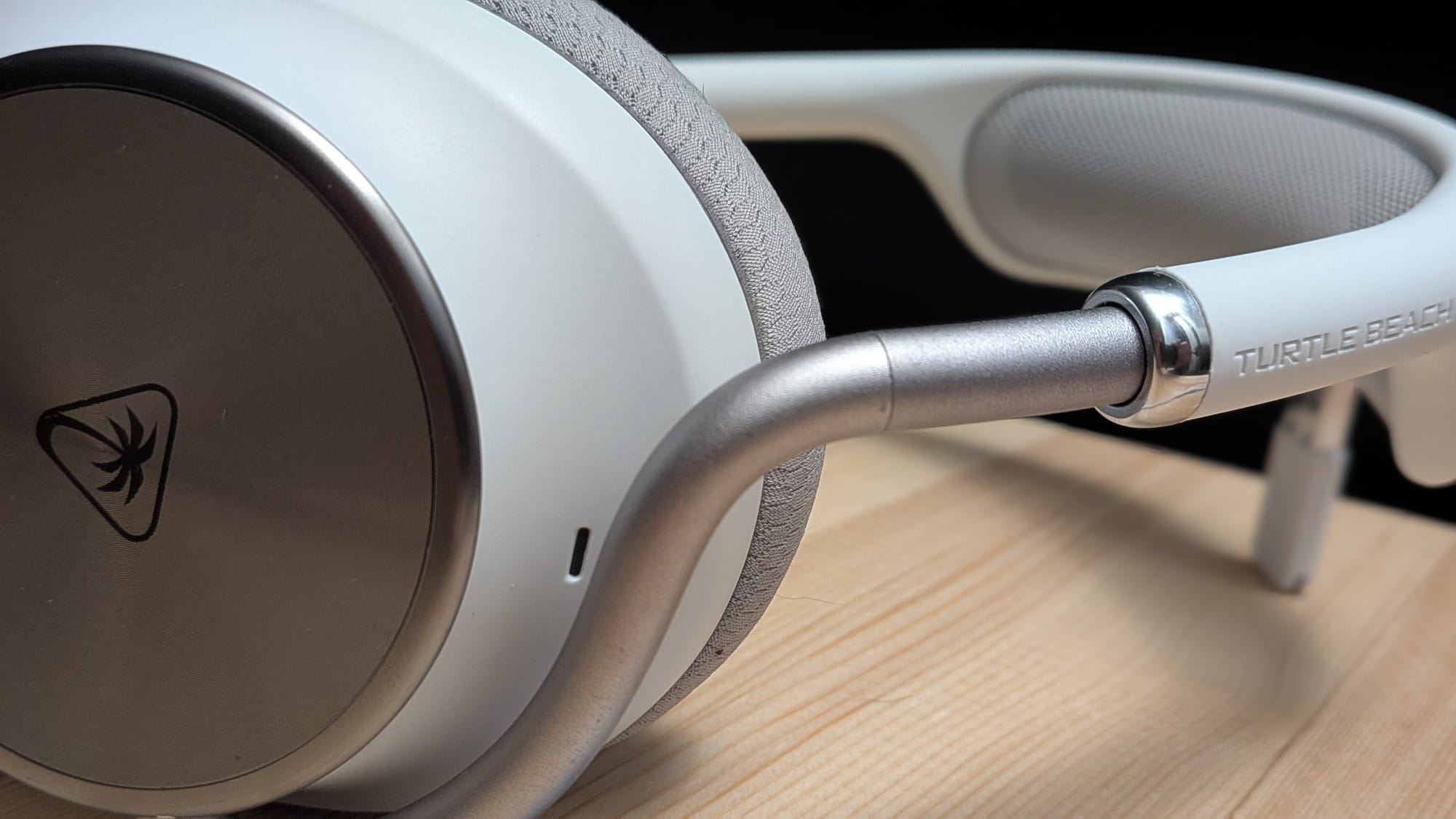 Turtle Beach Stealth Pro II Review: Premium Comfort Meets Portable Gaming Audio