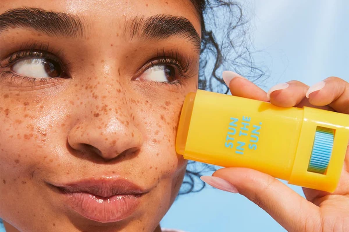Lightweight Sunscreens That Don’t Mess With Your Makeup