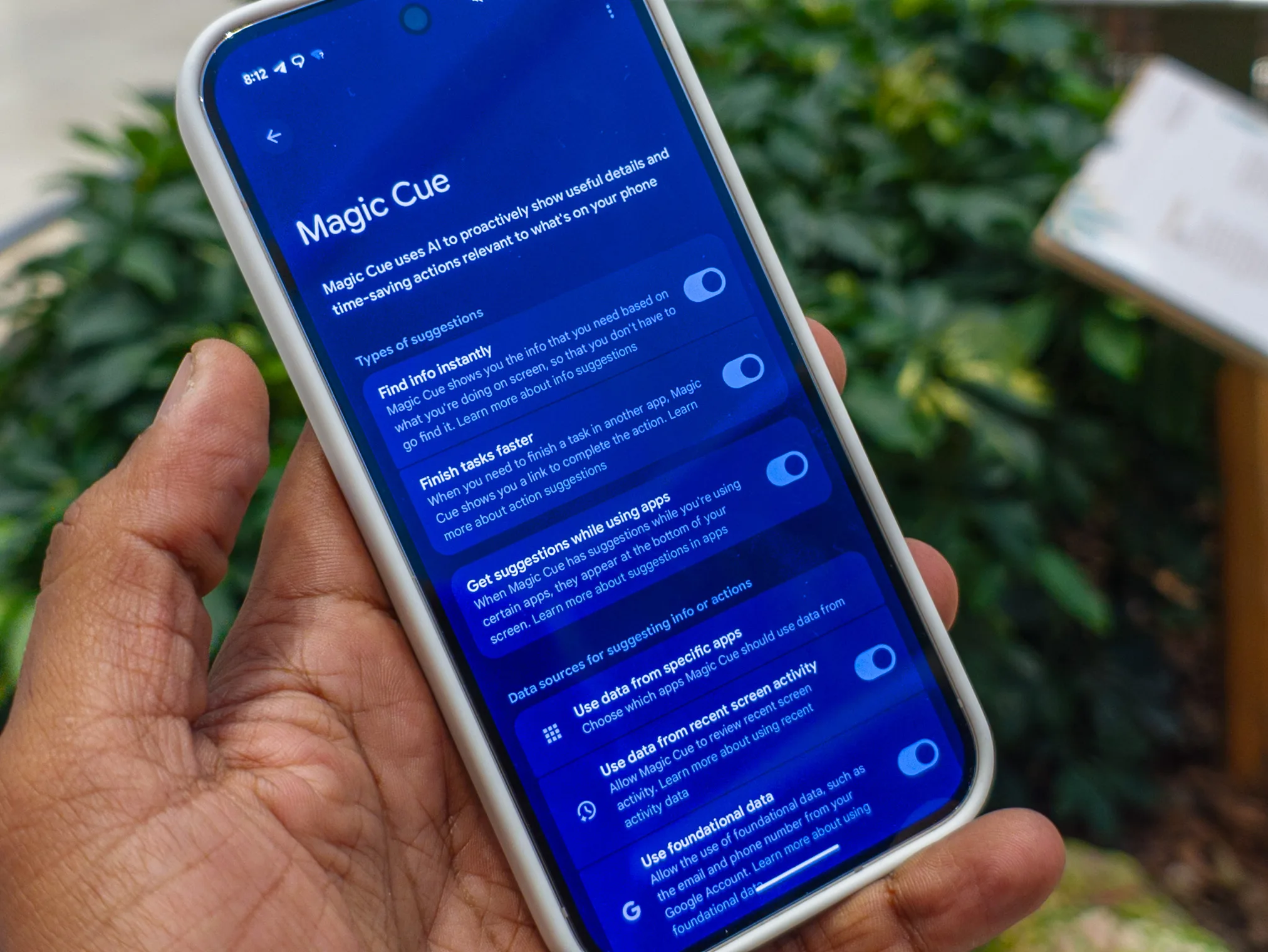 How Your Android Phone Learns Your Habits to Suggest the Right Apps at the Right Time