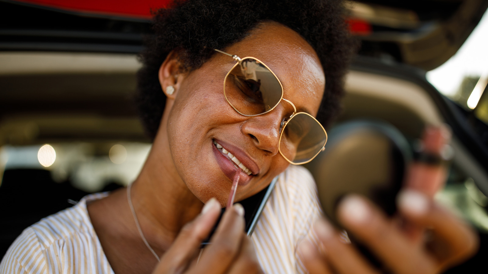 The Sweaty Skin Makeup Trend: A Step‑By‑Step Guide To Fresh, Glossy Glow