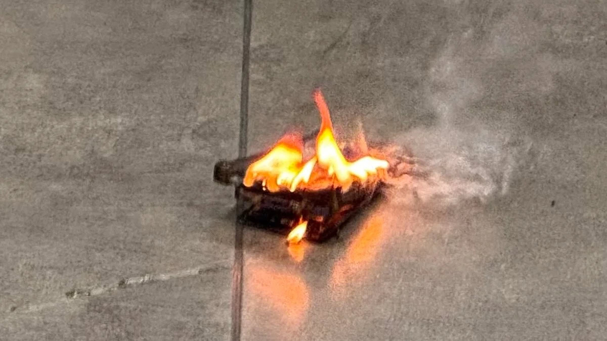 Samsung Galaxy S24 Catches Fire in User's Hand: What We Know About the Safety Incident