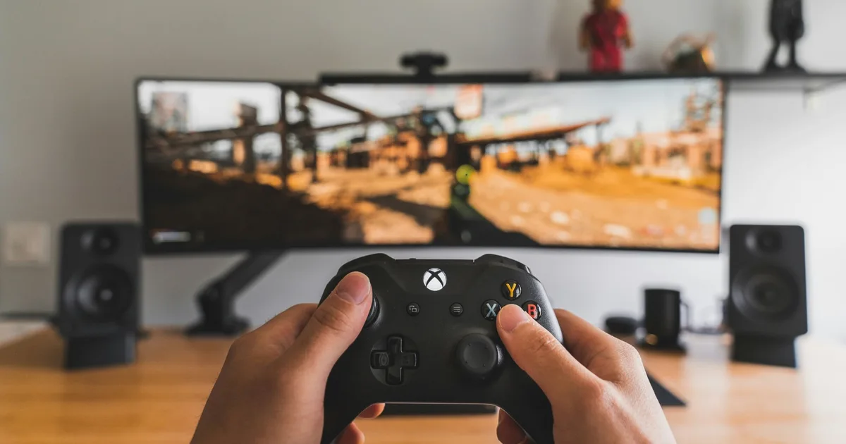 Microsoft’s Slim Cloud Gaming Controller Redefines the Gamepad for Streaming