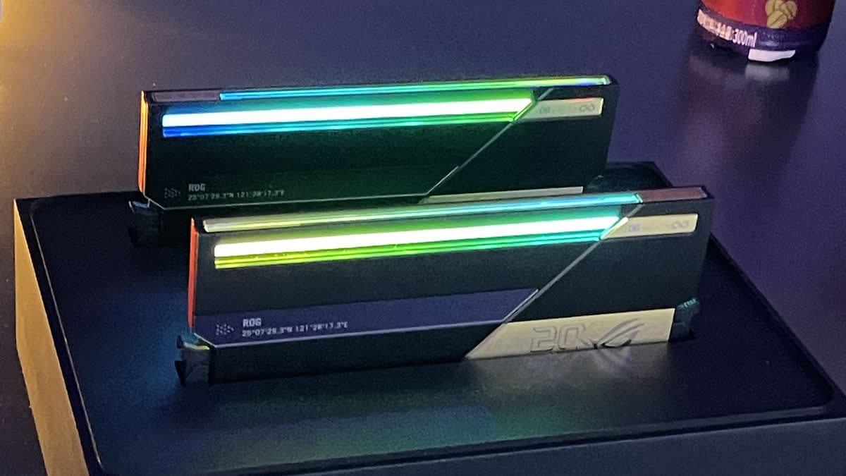 ASUS ROG DDR5 Memory Hits 8000 MHz With Dual-Mode Performance for Extreme PC Builders