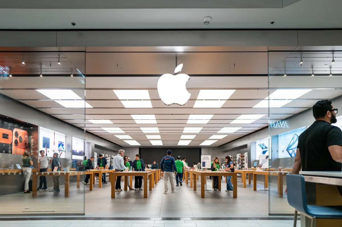Apple Tightens Education Store Access with Mandatory UNiDAYS Verification