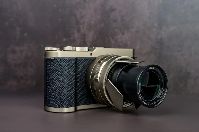 Lumix L10 vs LX100 II: Panasonic’s Compact Revival for Street and Travel Shooters