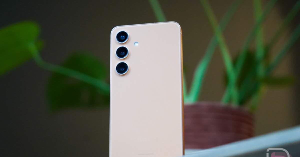 One UI 8.5 Rolls Out to Galaxy S24, S25, Z Fold 7 and Z Flip 7 with New AirDrop Rival