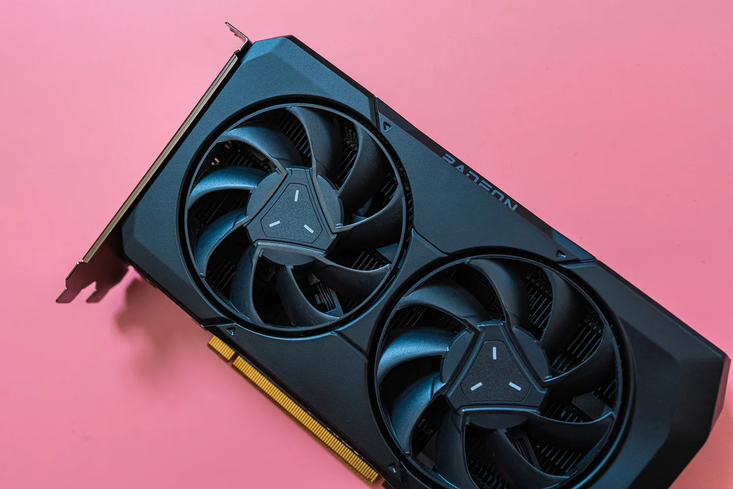 AMD’s FSR 4.1 Upscaling Finally Reaches Older Radeons: What RX 7000 and 6000 Owners Should Expect
