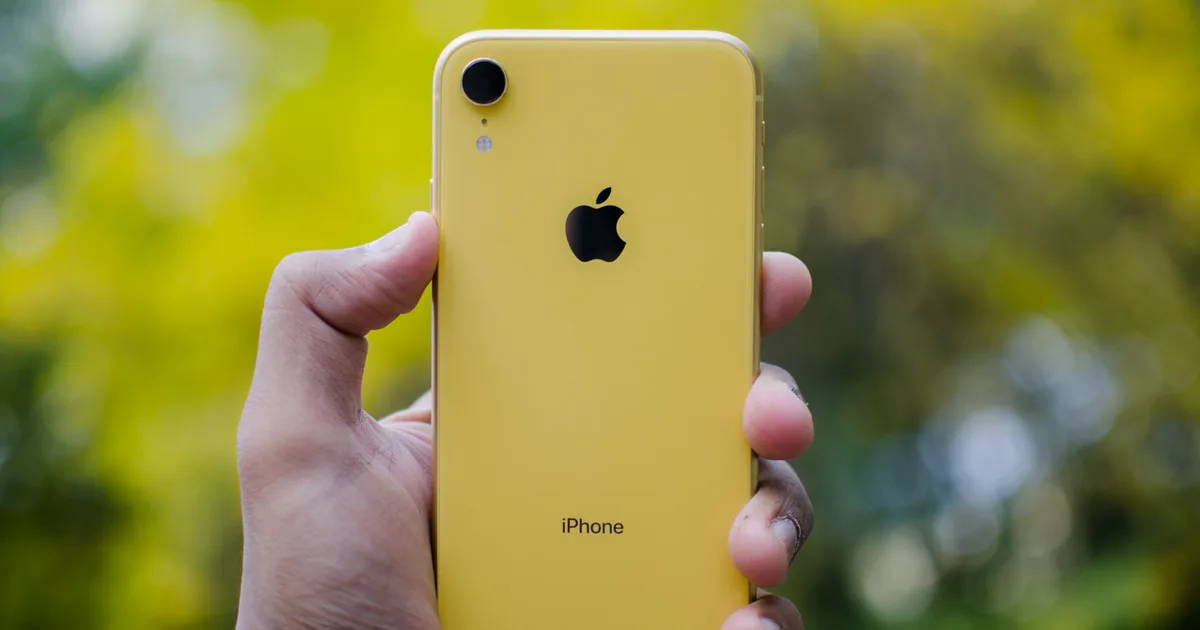 iPhone 18 Pro Tipped to Debut a Year Before Standard Model in Bold New Apple Play