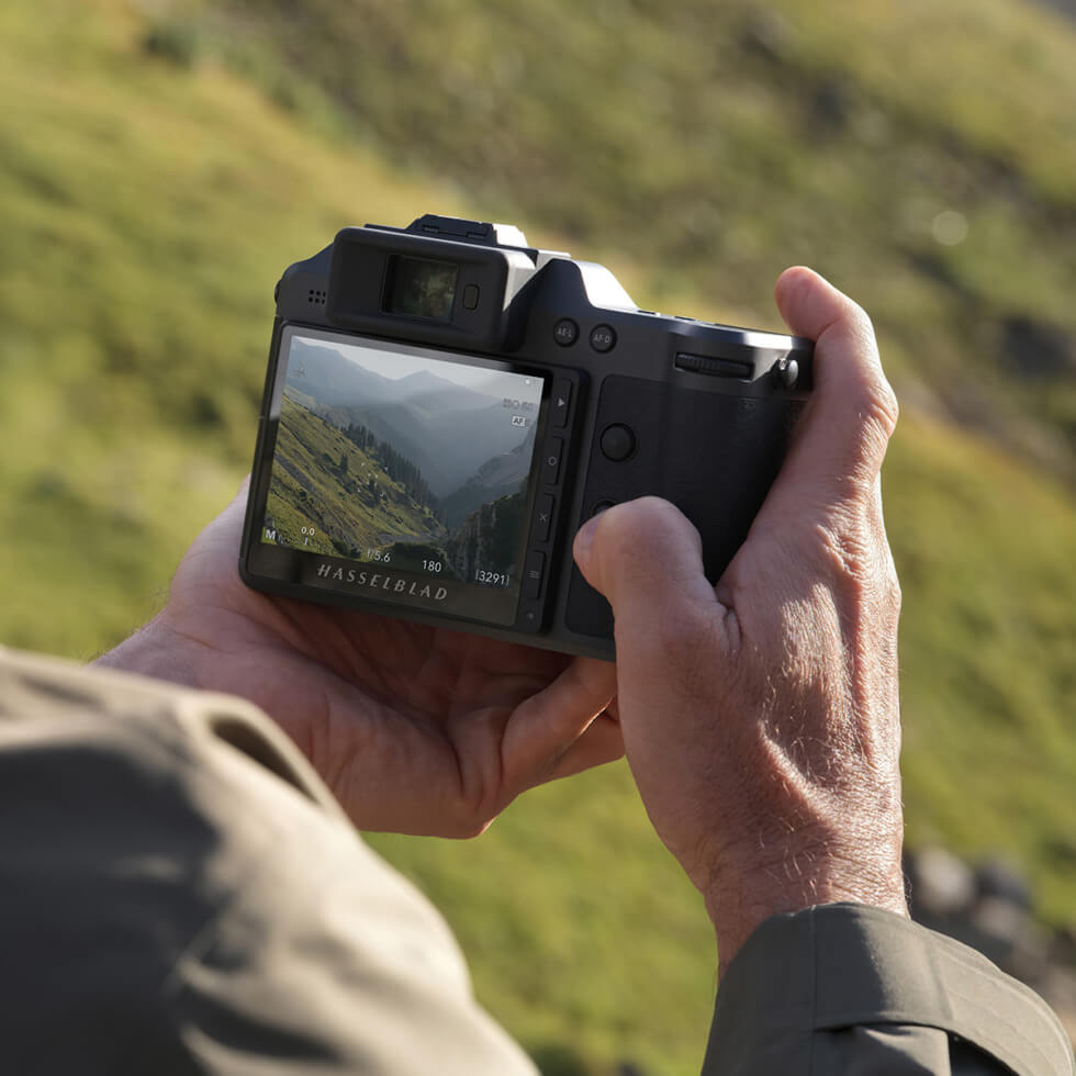 Hasselblad X2D II 100C Redefines Dynamic Range for Demanding Professionals