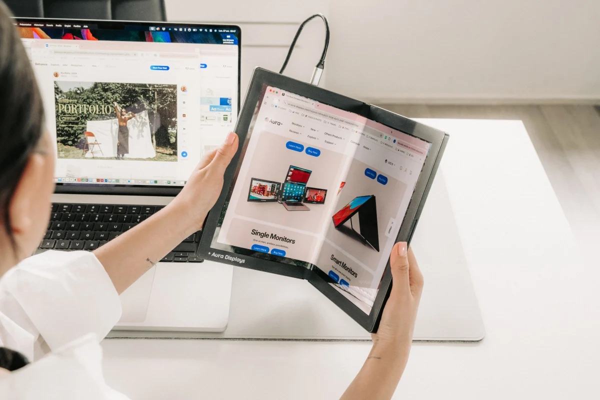 Foldable AMOLED Portable Monitors Are Finally Here—What Changes for Remote Workers