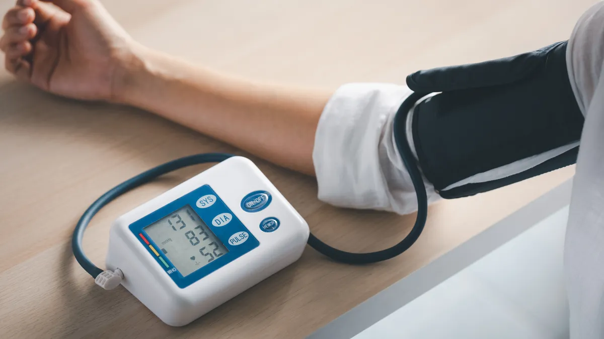 FDA-Approved Home Blood Pressure Monitors: A Cardiologist’s Guide to Accurate At-Home Testing