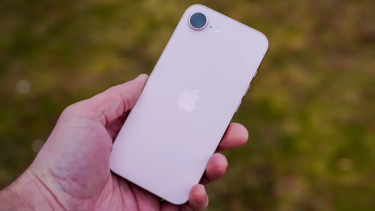 How to Stop Your Carrier From Tracking Your Exact Location on iPhone
