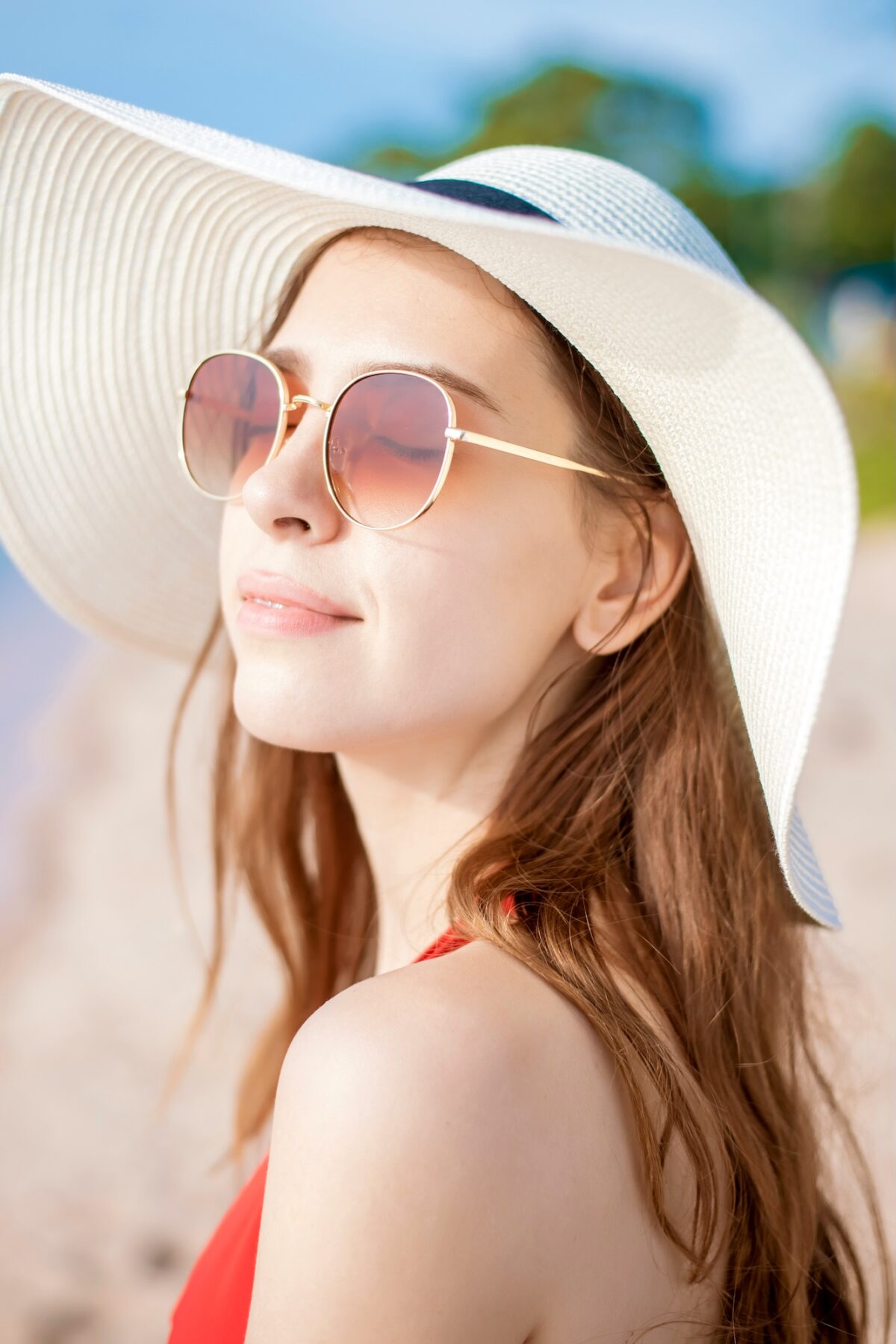 Luxury Eyewear Dominates Summer Style: Why Details Matter More Than Loud Logos
