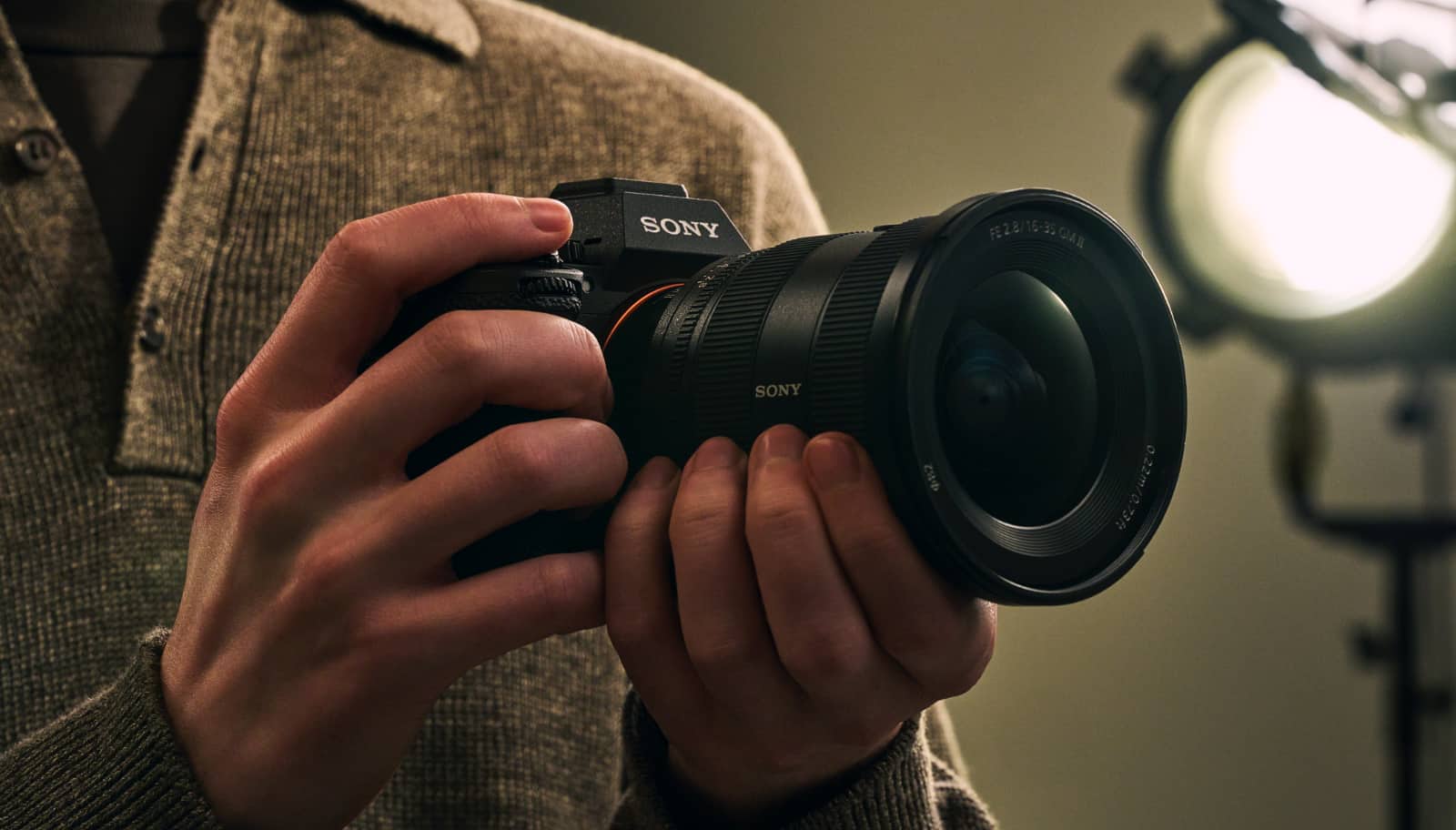 Sony a7R VI vs a1 II: Resolution and Speed for Different Photographers