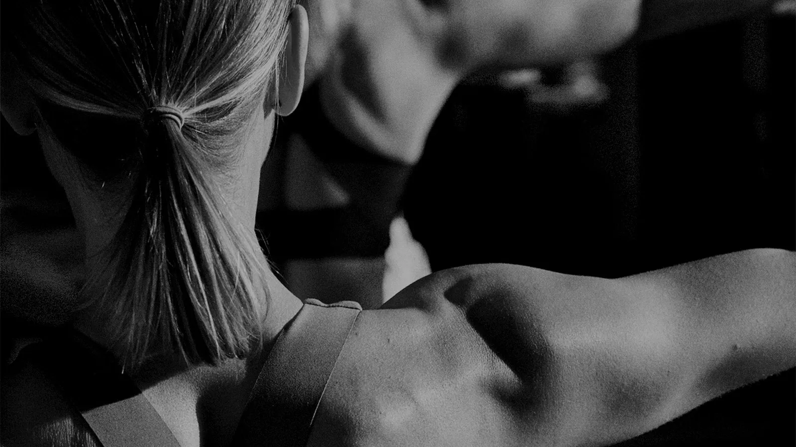 The Complete Guide to Building Muscle Mass as a Woman: Science-Backed Strategies and Supplements