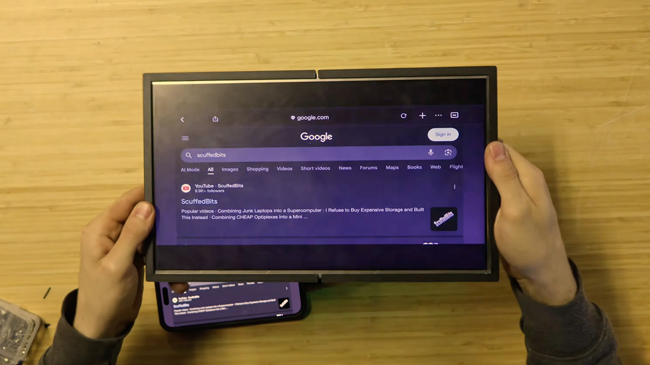 Turn Your Old Laptop Screen Into a Portable Monitor in Minutes