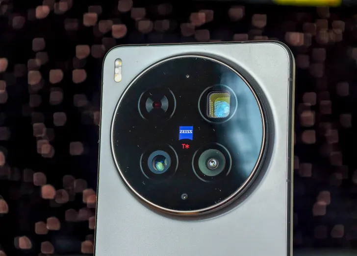 Vivo X300 Ultra vs Galaxy S26 Ultra, Xiaomi 17 Ultra and Xperia 1 VIII: Which Ultra Flagship Is Best?