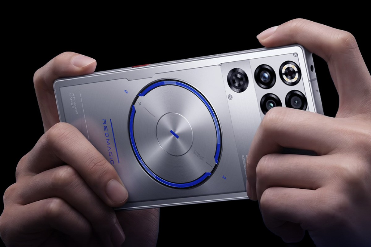 RedMagic 11S Pro Turns Into a Native Steam Gaming Phone