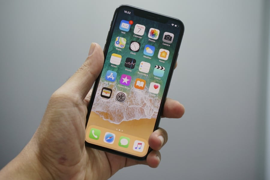 7 iPhone Hidden Features That Actually Make Everyday Use Smoother