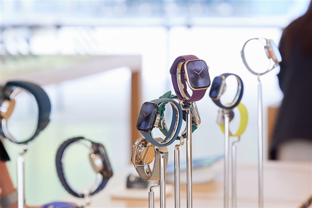 Apple Watch Ultra 4 Set for Major Redesign with Expanded Sensors and Blood Pressure Tracking
