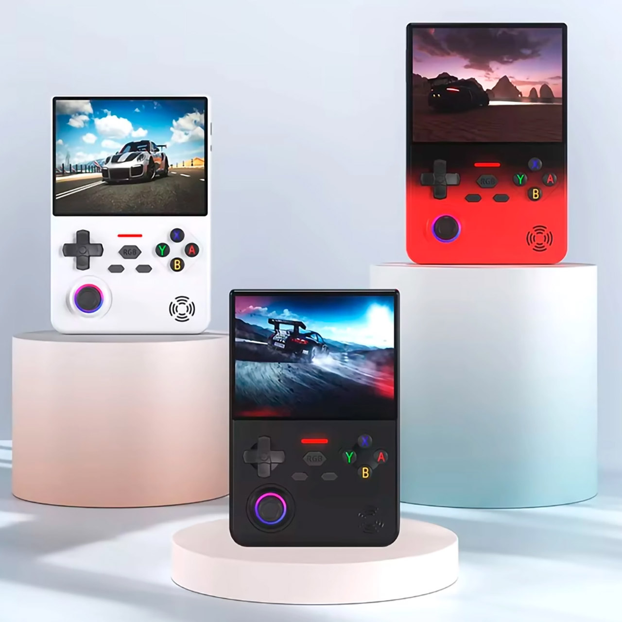 Lenovo’s Ultra-Lightweight G02 Retro Handheld Quietly Slips into the Spotlight