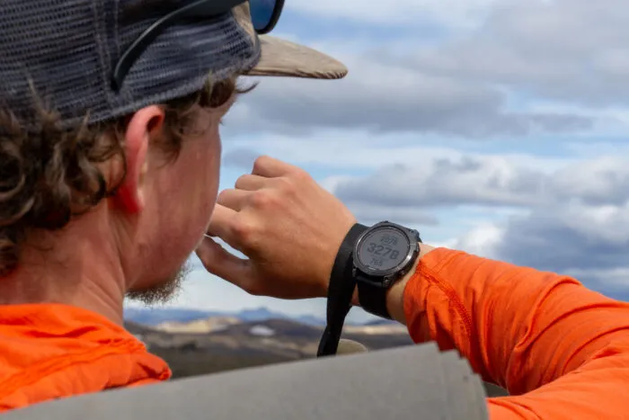 Fitness Tracker vs. Running Watch: How to Choose the Right Wearable for Your Training