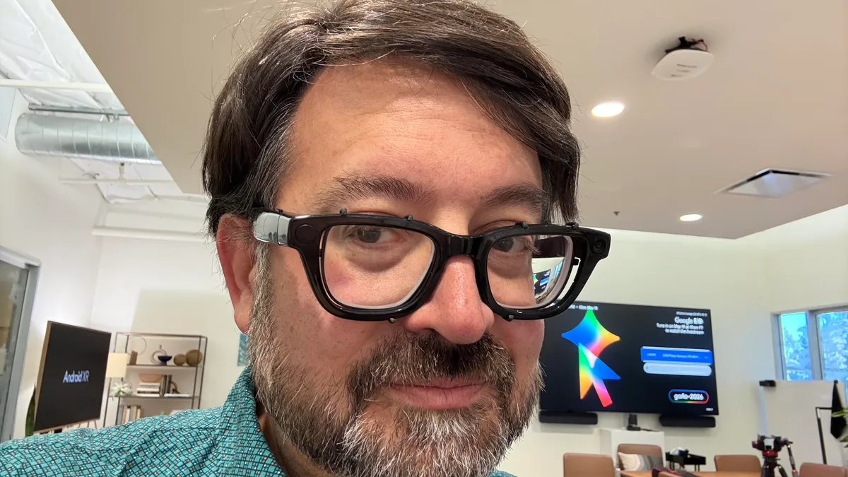 Google’s New AI Smart Glasses Ignite a High-Stakes Privacy Battle