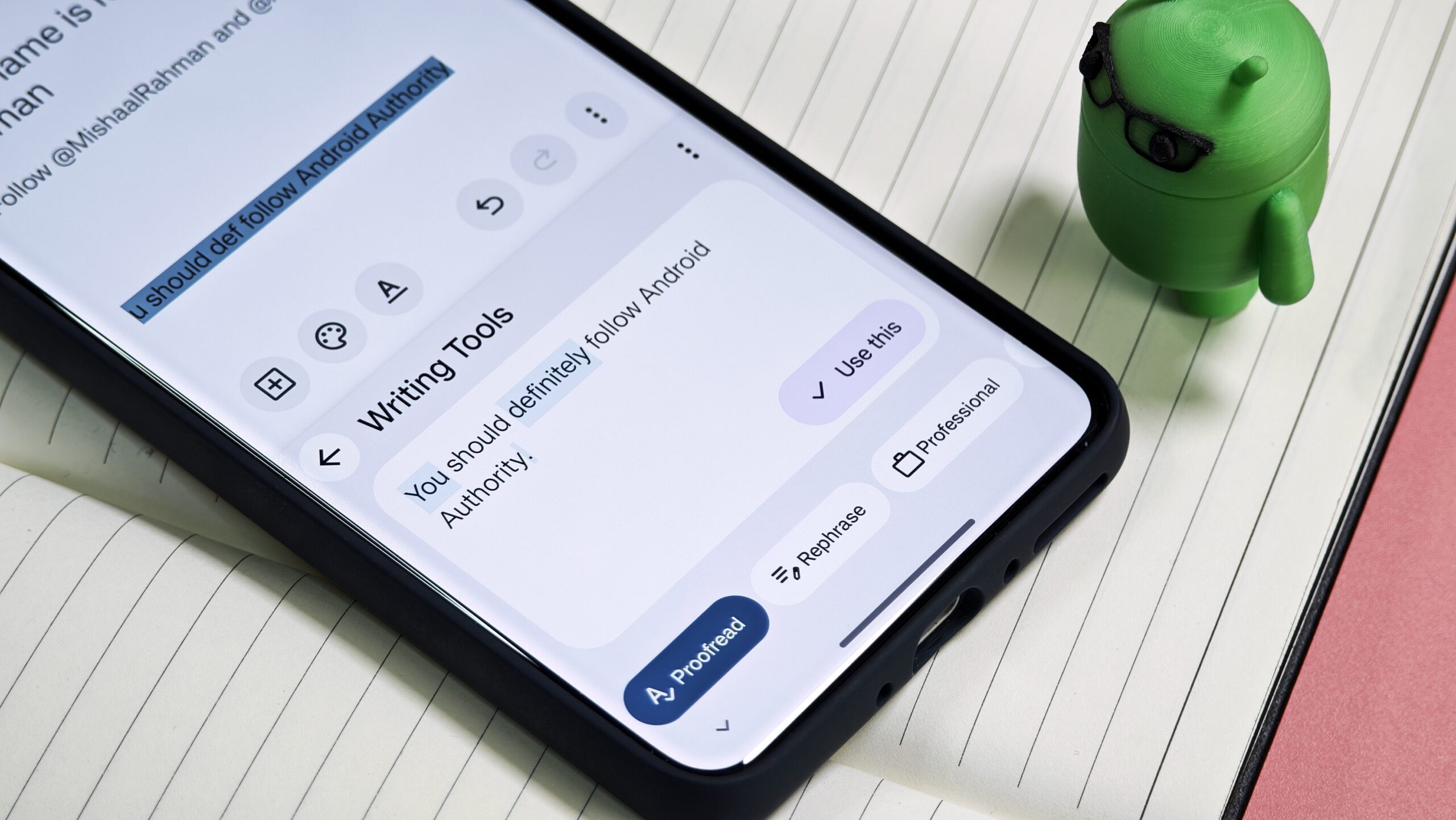 Gboard’s Contextual AI Writing Is Turning Your Keyboard into a Smart Editor