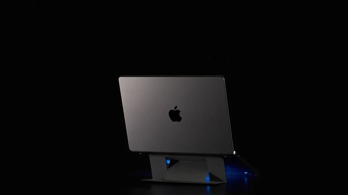 Why Laptop Stands Are Essential for Preventing Neck and Shoulder Pain