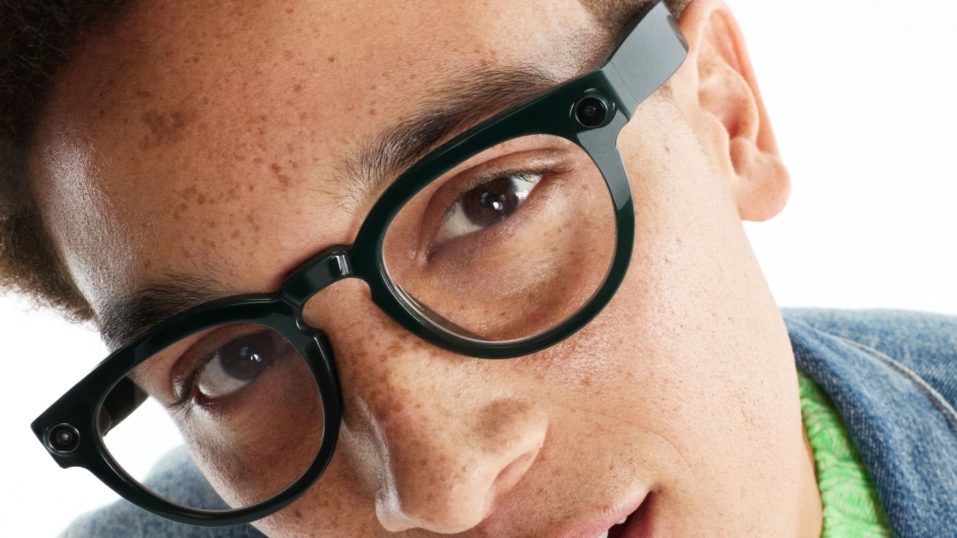 Samsung and Google Edge Toward Smart Glasses With Displays as XR Competition Heats Up