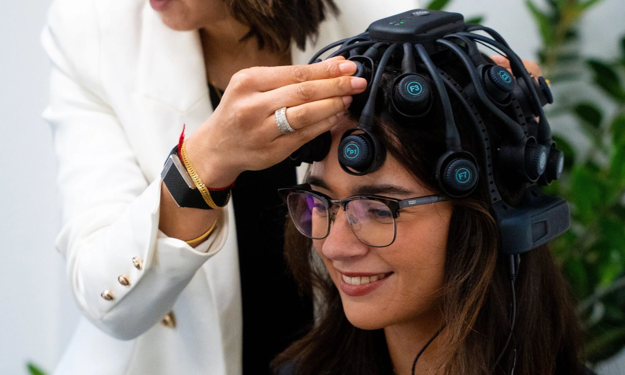 Brain Mapping Technology Is Personalizing Beauty Treatments—Here’s How It Works