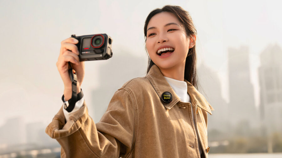 Insta360 Mic Pro Redefines Wireless Recording With E‑Ink and 32‑Bit Float Audio