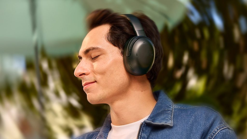 JBL Tour ONE M3 Gets Harman Curve Tuning: What Changes for Listeners