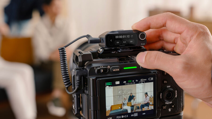 Insta360’s Mic Pro Reimagines Wireless Recording With E-Ink Displays and 32-Bit Float Audio