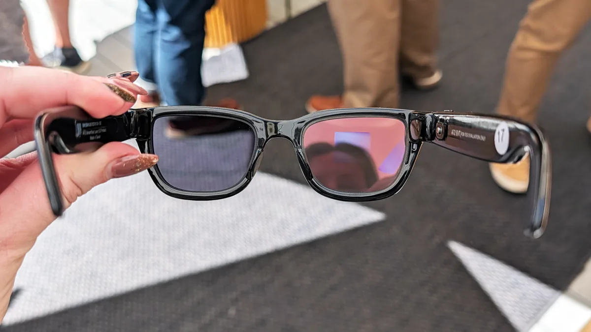 Google’s Screen-Free Android XR Glasses Show Why AI Access Beats Always-On Displays