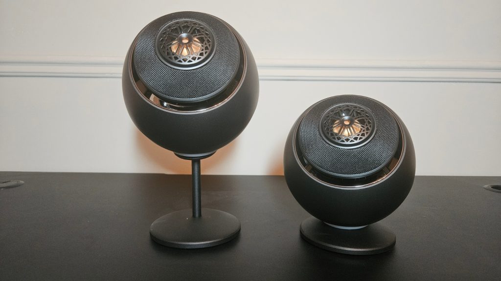Desktop Speaker Showdown: WiiM Sound vs. Creative Pebble Nova for PC Audio