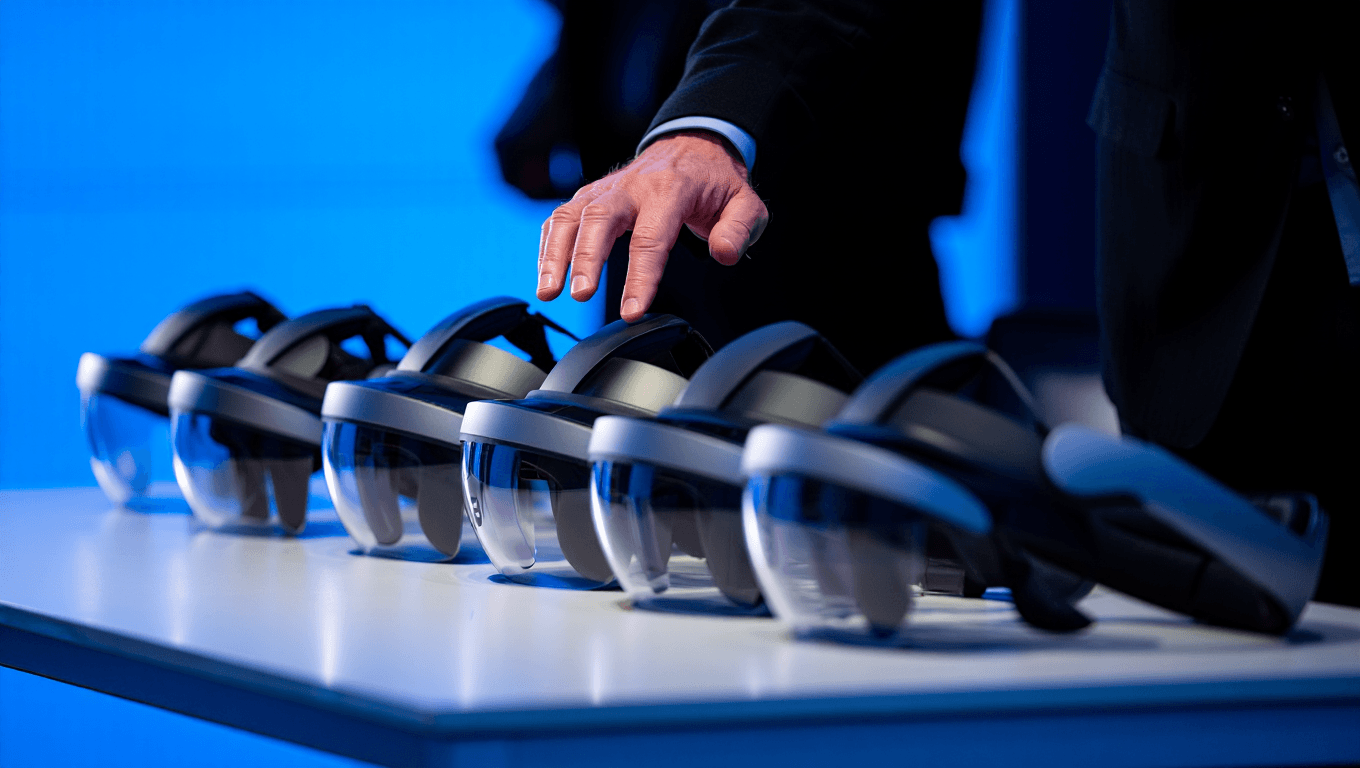 AR Glasses Market Accelerates as Snap, Apple and Vuzix Shift from Concepts to Production