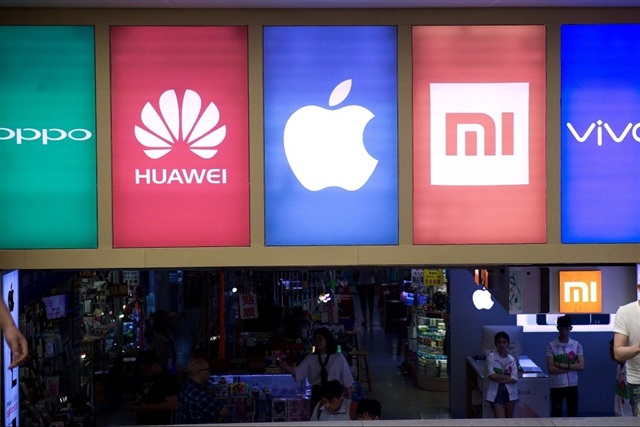 Flagship Phone Prices Are Climbing Fast—and Soaring Memory Costs Are to Blame