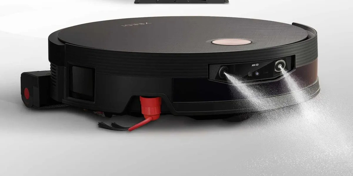 Robot Vacuum Expert Reveals the Best Memorial Day Discounts on Dyson, iRobot, and YEEDI