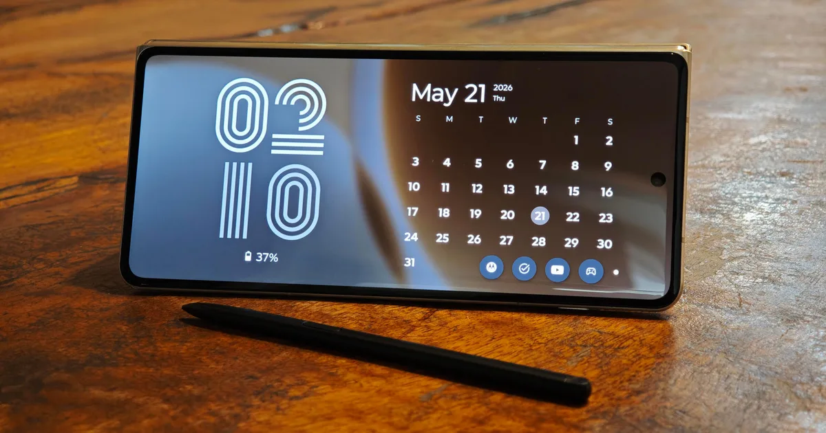 Why Foldable Phones Are Bringing the Stylus Back as a Serious Productivity Tool