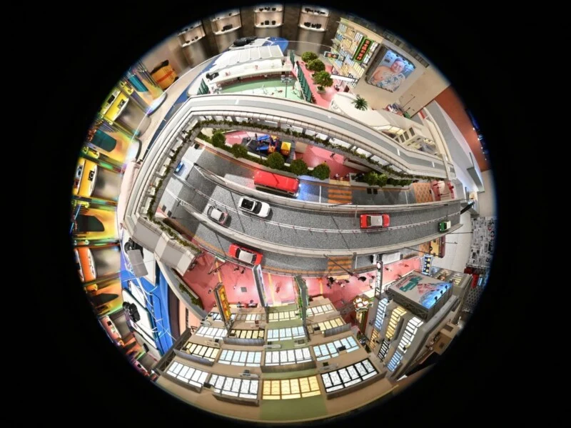 Laowa’s Muffin-Sized Fisheye Zoom Lens Delivers Dual Perspectives for Compact Cameras